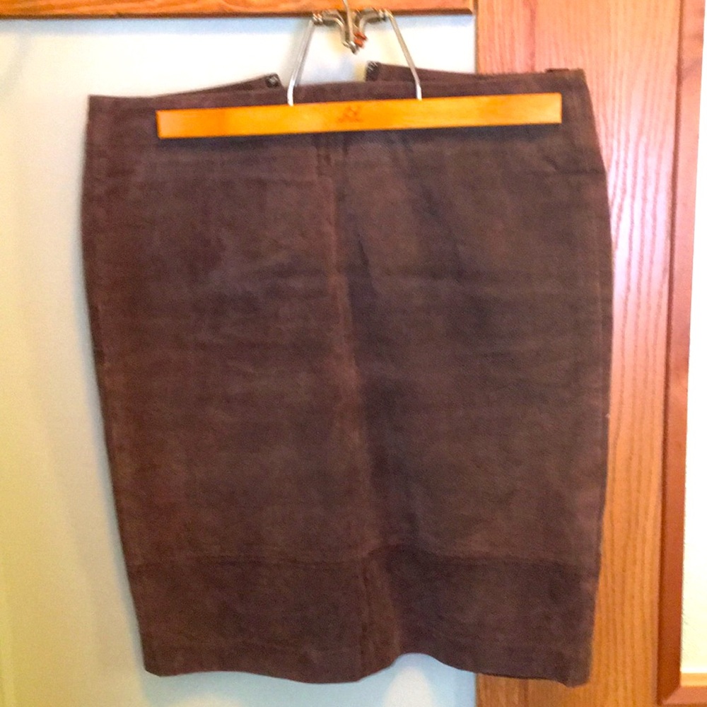 Brown suede mini skirt
